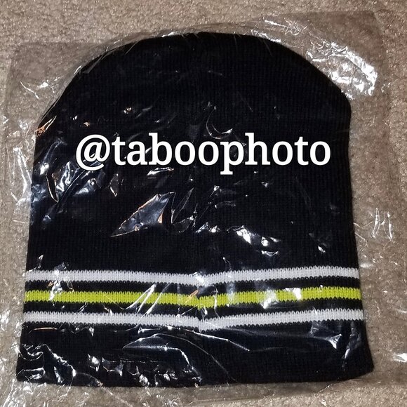 Chicago Wolves Hockey Hat Beanie Caps Black One Size - Picture 2 of 4